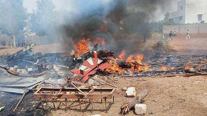 One pilot dead as two jets crash in Bengaluru
